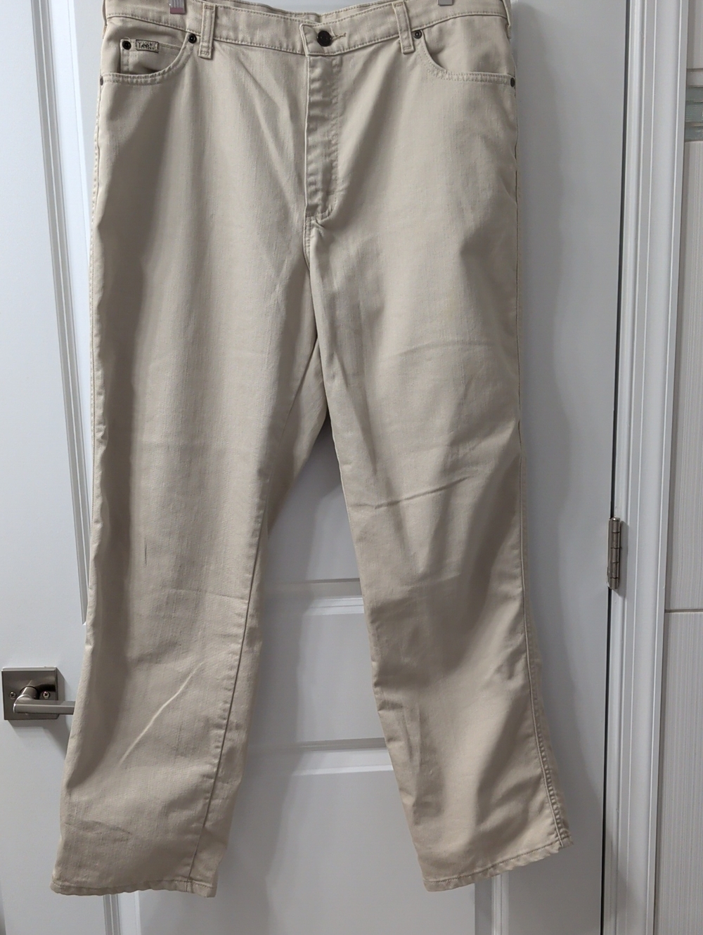 Lee Women's Khaki Colored Straight-Leg Jeans - Light Beige